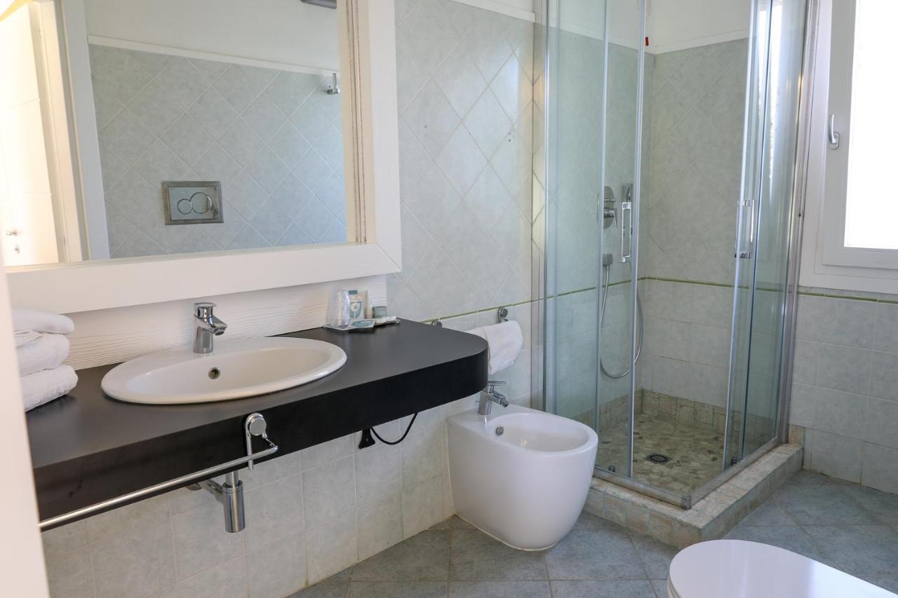 Limone Beach Resort Castiadas Kültér fotó