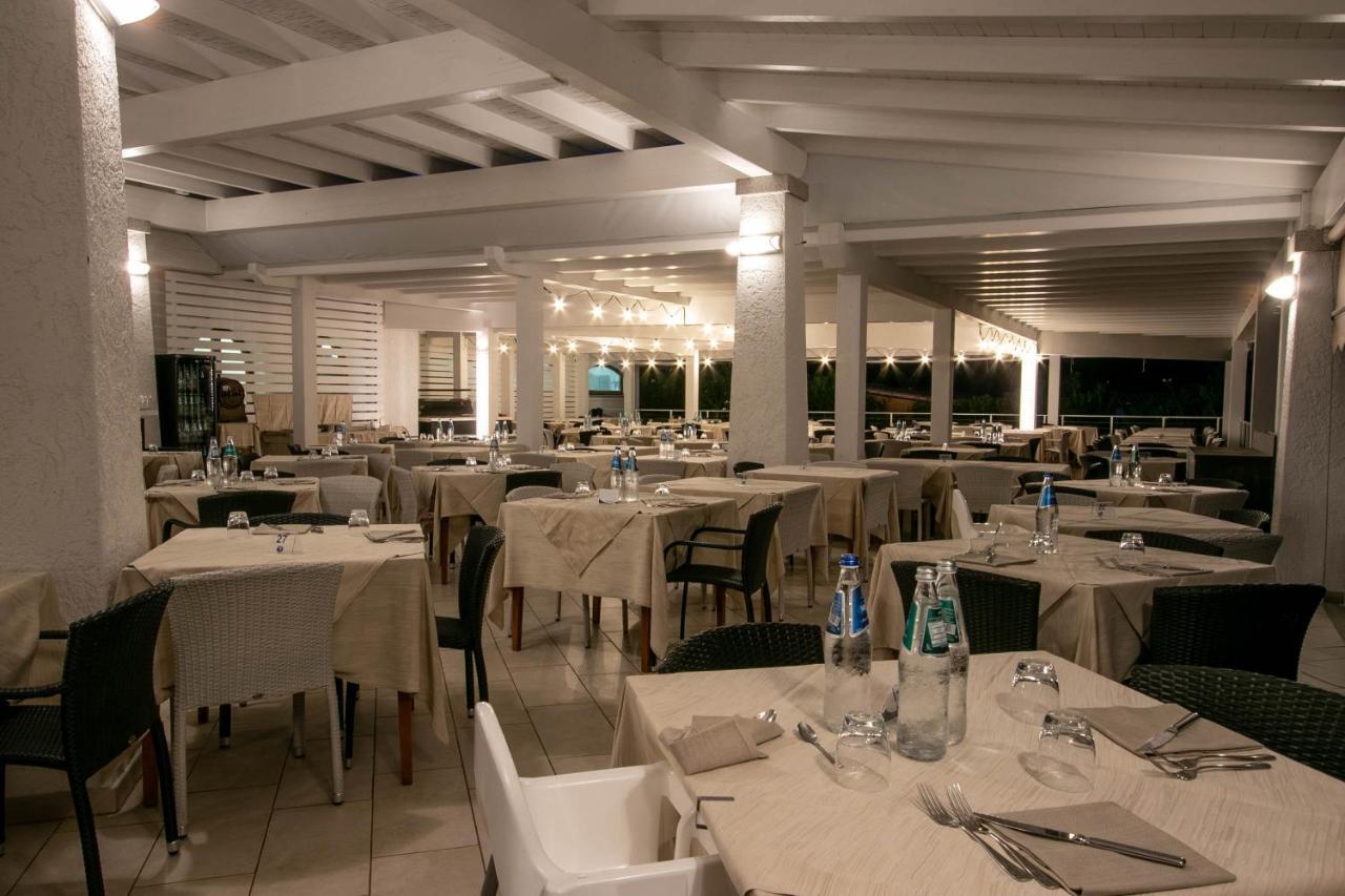 Limone Beach Resort Castiadas Kültér fotó